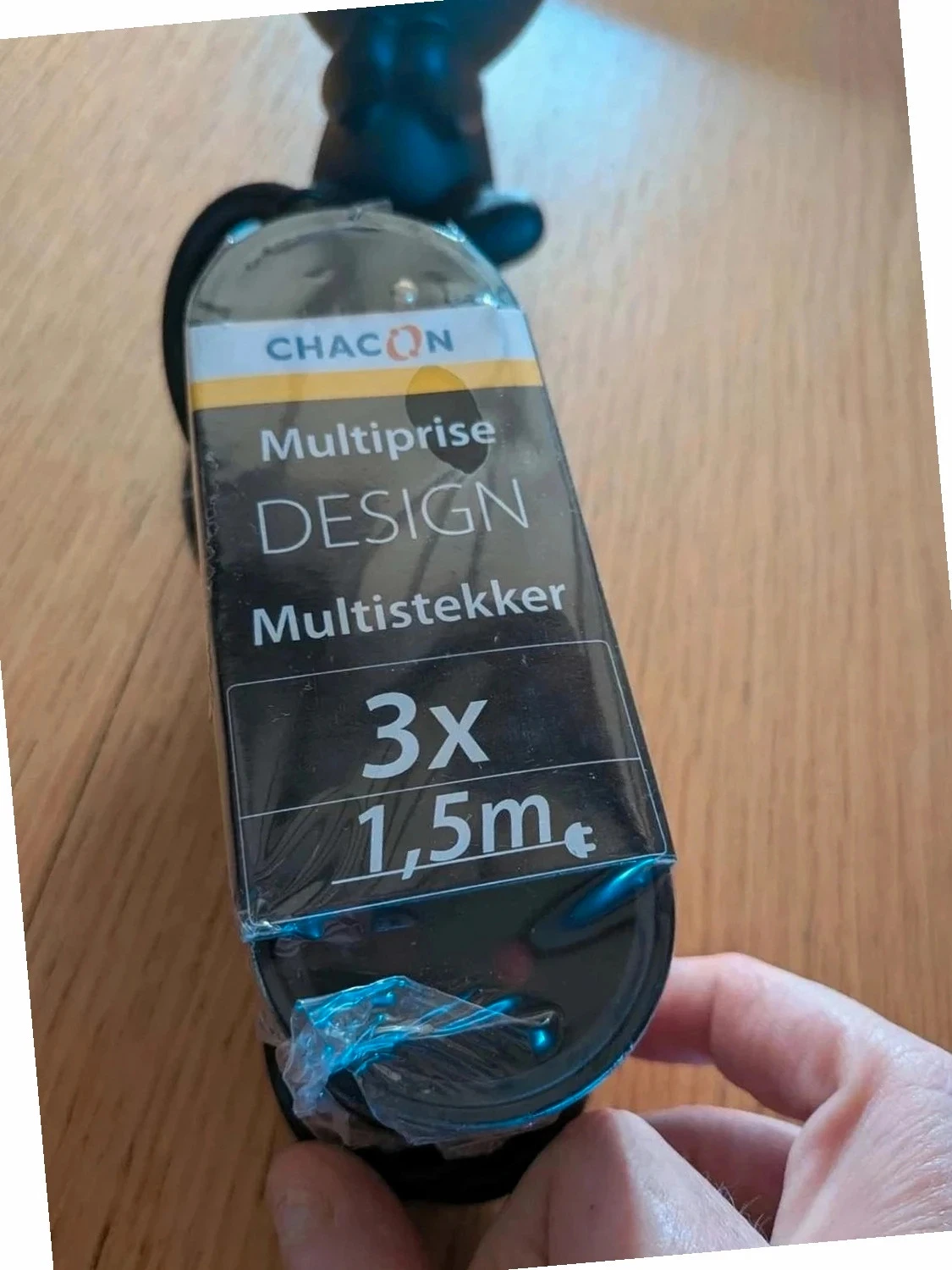 Multiprises double avec protection enfant. Neuve emballée